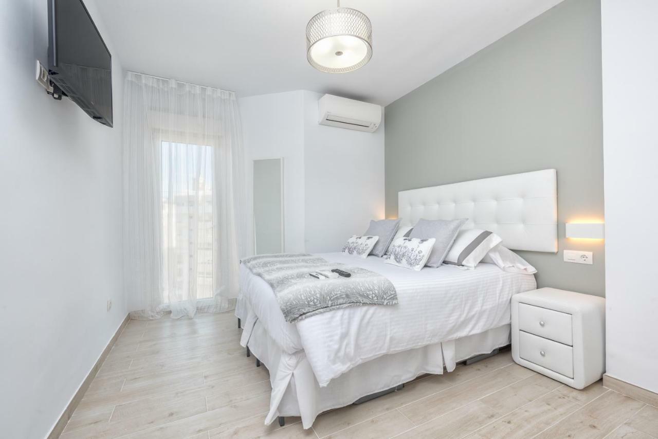 Seafront La Malagueta II Apartment มาลากา ภายนอก รูปภาพ